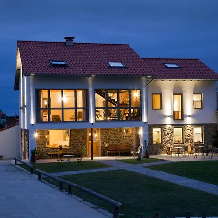 Casona Canto Llano 3*