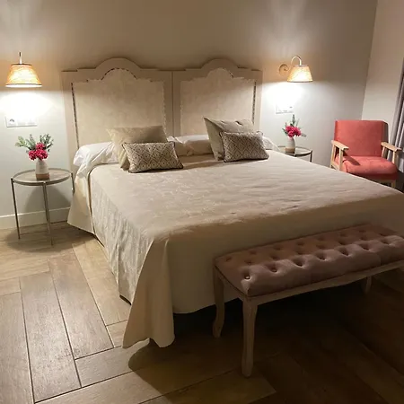 Casona Canto Llano 3* Piedeloro